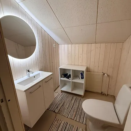 On The Edge Of The Woods Apartment *