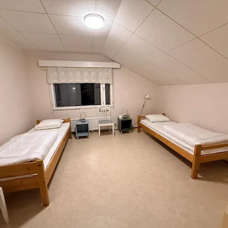 On The Edge Of The Woods Apartment