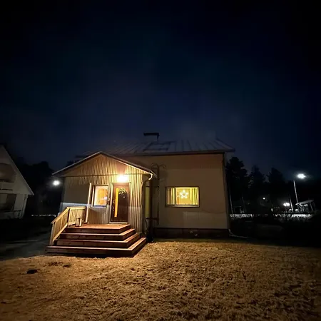 On The Edge Of The Woods Apartment