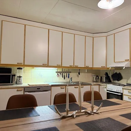 On The Edge Of The Woods Apartment